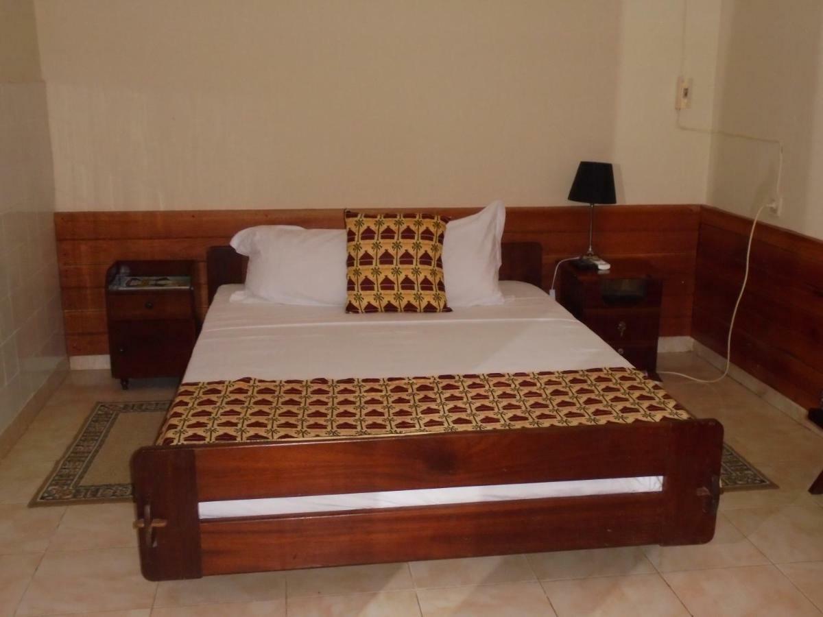 Residencialdes Bed & Breakfast Сао Томе Екстериор снимка